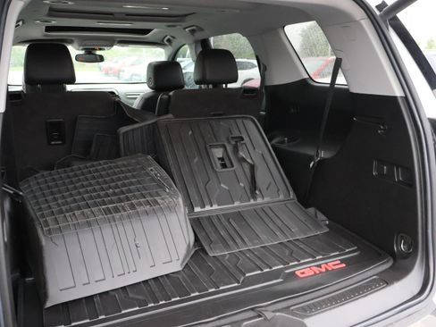 Used 2023 GMC Acadia AT4 w/ Technology Package AWD/4WD image 12