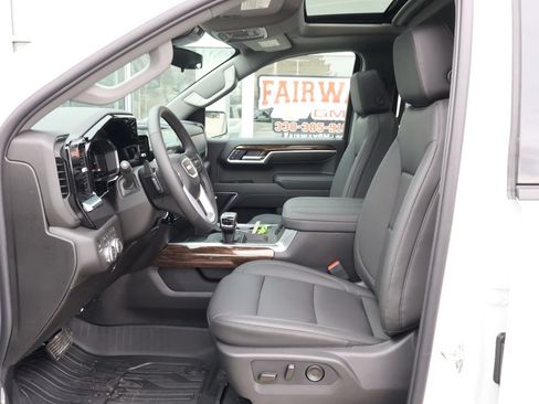 New 2026 GMC Sierra 1500 Elevation w/ Elevation Premium Package AWD/4WD image 15