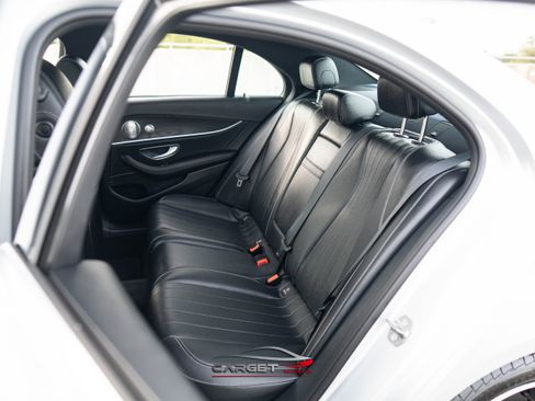 Used 2017 Mercedes-Benz E 300 4MATIC image 20