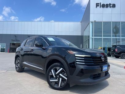 Certified 2025 Nissan Kicks SV