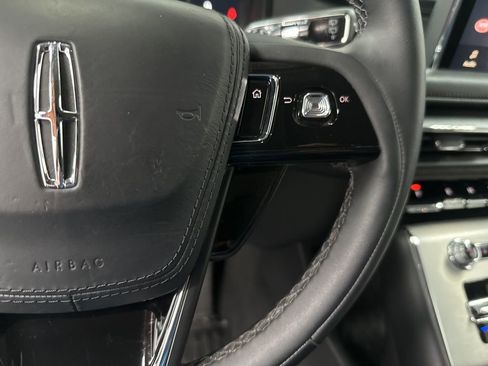 Used 2024 Lincoln Aviator Premiere w/ Premium Package image 15