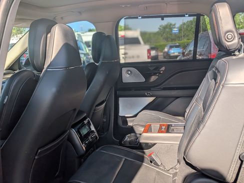 Used 2020 Lincoln Aviator Reserve w/ Equipment Group 202A AWD/4WD image 34