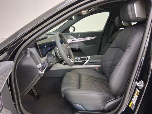 New 2026 BMW i7 eDrive50 w/ M Sport Package image 3