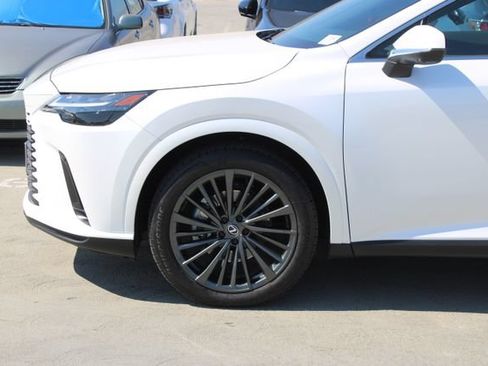 Certified 2025 Lexus RX 350 Premium w/ Convenience Package FWD image 4