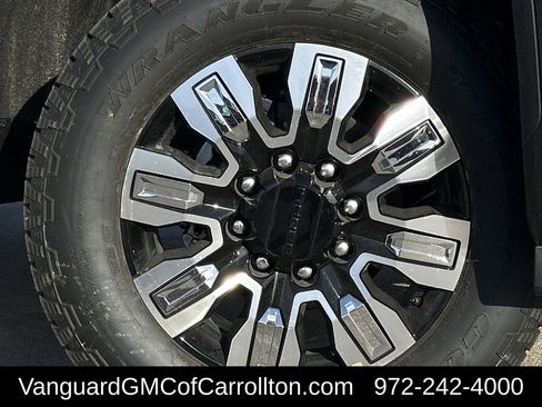 New 2026 GMC Sierra 2500 Denali w/ Denali Reserve Package image 11