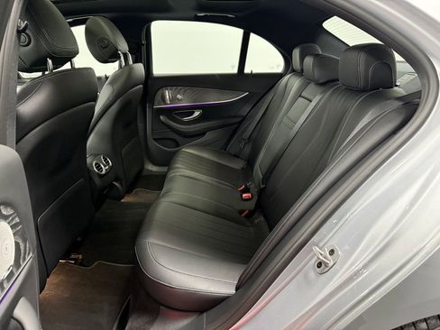 Used 2021 Mercedes-Benz E 350 4MATIC Sedan image 18