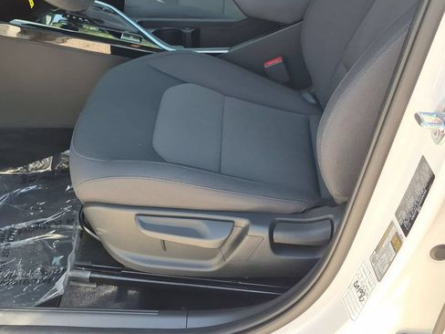 Used 2025 Kia Niro LX FWD image 14