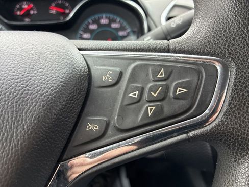 Used 2017 Chevrolet Cruze LT w/ Convenience Package image 17