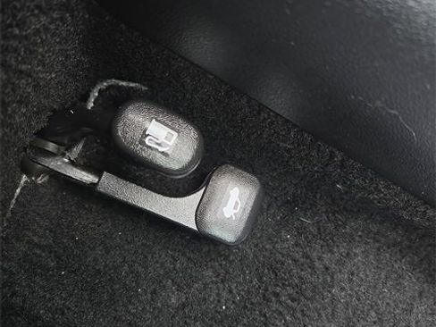 Certified 2024 Hyundai Elantra SEL image 20