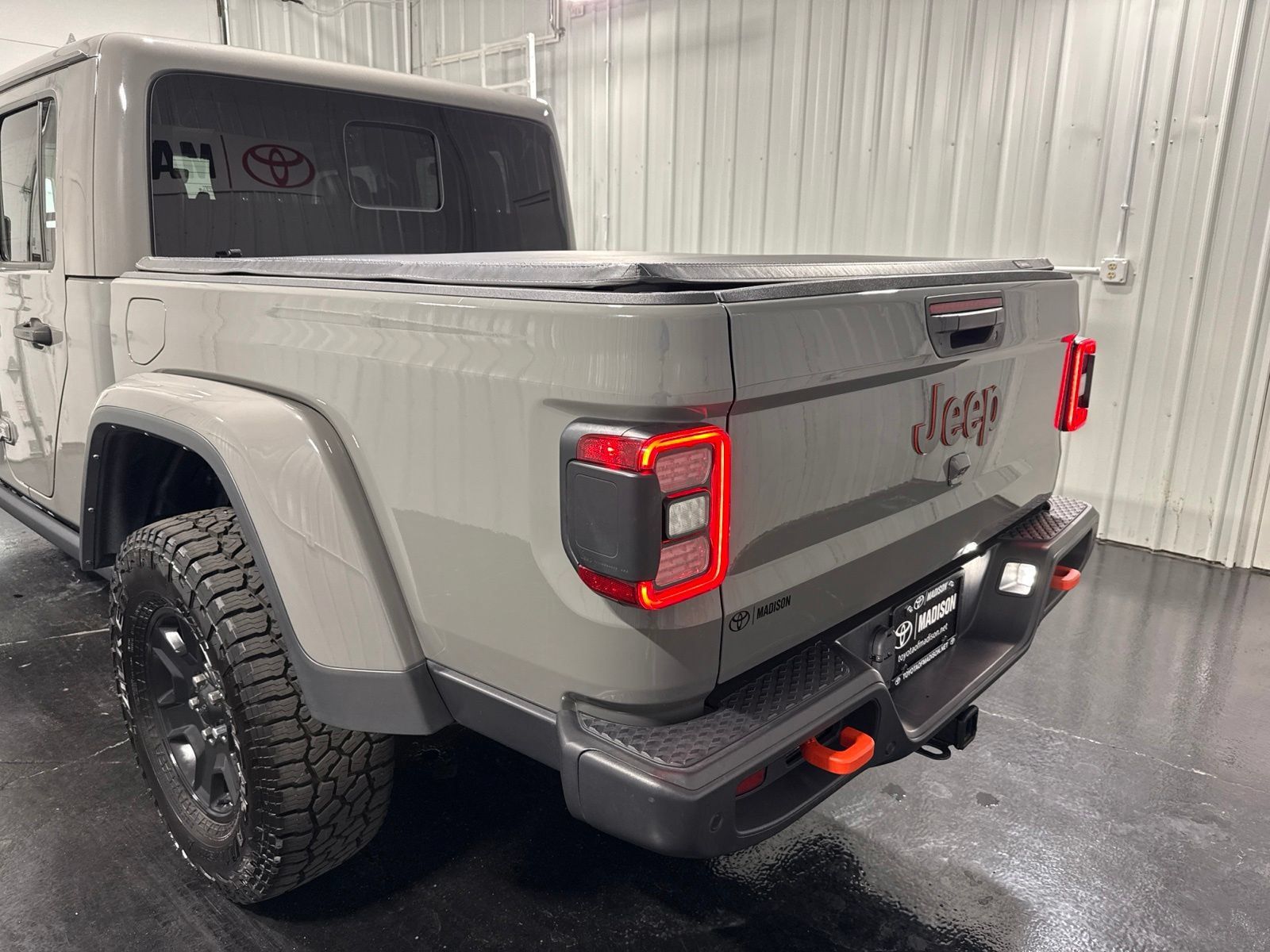 Used 2022 Jeep Gladiator Mojave w/ LED Lighting Group AWD/4WD image 42