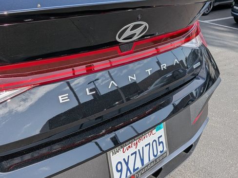 Used 2026 Hyundai Elantra SEL FWD image 10