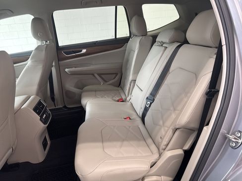 New 2026 Volkswagen Atlas SE image 26