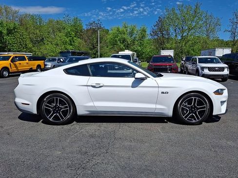 Used 2019 Ford Mustang GT RWD image 10