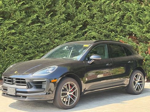 Used 2025 Porsche Macan S AWD/4WD image 1