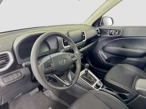 New 2026 Hyundai Venue SEL FWD image 9
