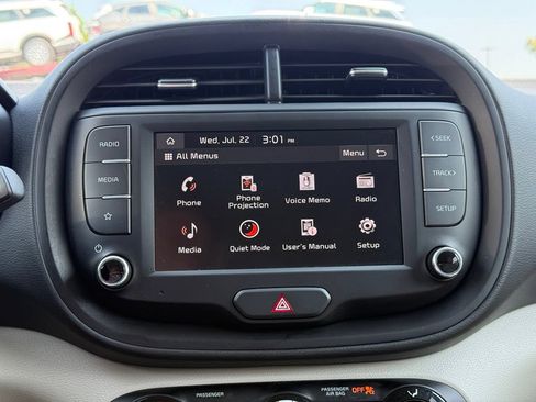 Used 2025 Kia Soul LX FWD image 14