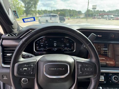 Used 2024 GMC Sierra 2500 Denali Ultimate w/ Max Trailering Package AWD/4WD image 18