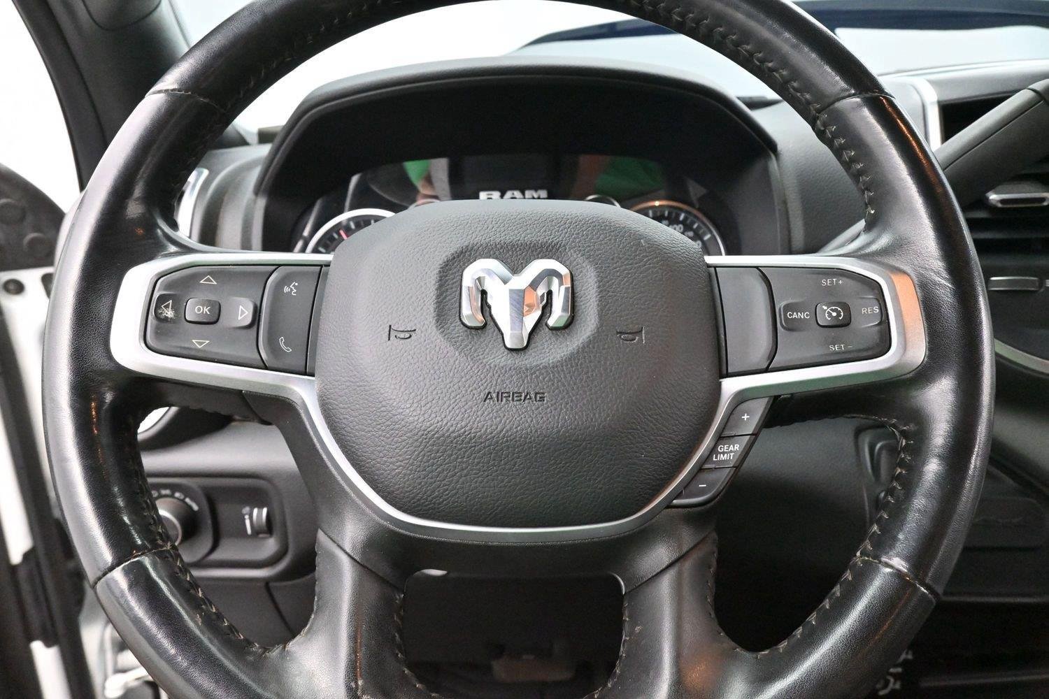 Used 2024 RAM 3500 Big Horn AWD/4WD image 15