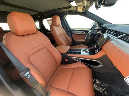 New 2026 Jaguar F-PACE R-Dynamic S AWD/4WD image 16