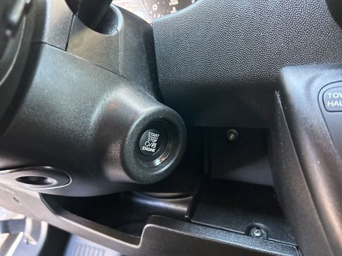 Used 2025 RAM ProMaster 2500 w/ Convenience Group FWD image 48