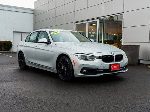 Used 2017 BMW 340i xDrive Sedan image 29