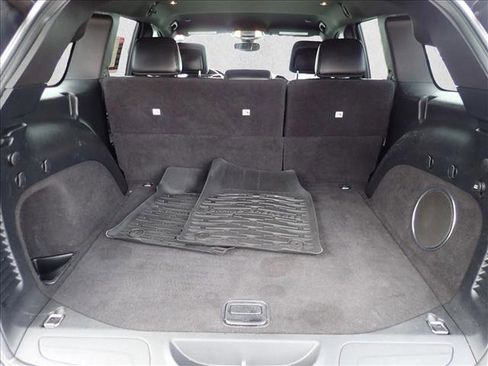 Used 2018 Jeep Grand Cherokee Altitude image 8