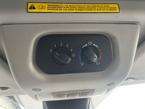 Used 2019 Ford Transit 350 XL image 28