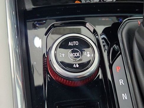 New 2026 GMC Canyon AT4X w/ LPO, Black Badging Package image 16