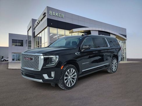 Used 2022 GMC Yukon XL Denali AWD/4WD image 1