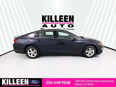 Used 2023 Chevrolet Malibu LS w/ Driver Confidence Package FWD image 9