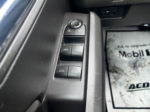 Used 2023 Chevrolet Colorado LT w/ LT Convenience Package III image 33