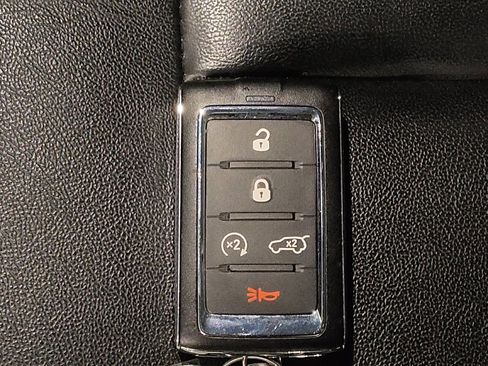 Used 2022 Jeep Grand Cherokee Limited 4xe image 32