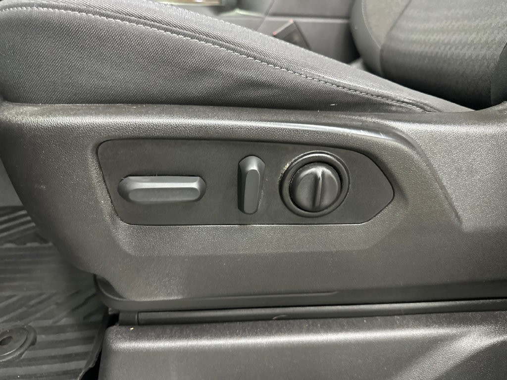 Used 2021 Chevrolet Silverado 1500 RST AWD/4WD image 9