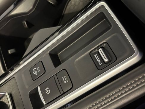 Used 2024 Nissan Pathfinder Platinum w/ Cargo Package image 37