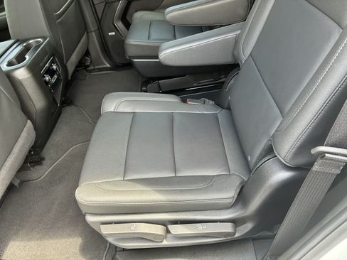 Used 2026 Chevrolet Tahoe LT w/ Comfort Package RWD image 12
