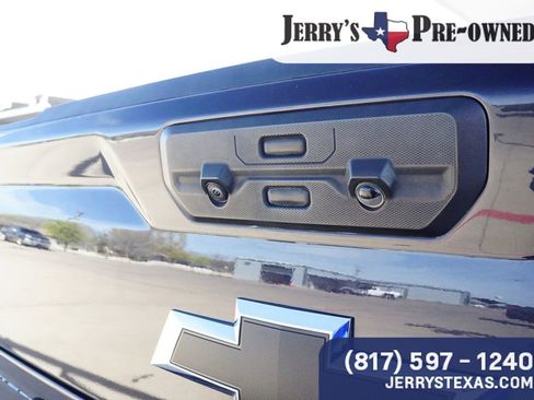 Used 2024 Chevrolet Silverado 1500 ZR2 w/ Technology Package AWD/4WD image 22