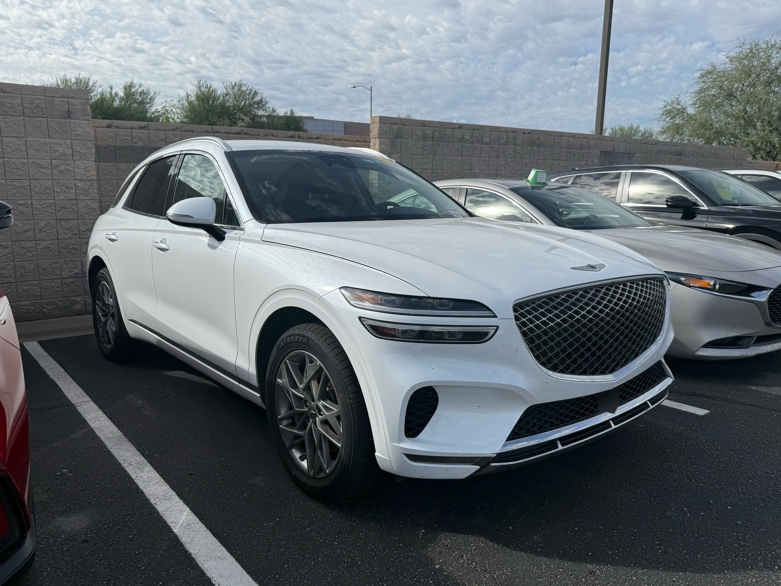Used 2025 Genesis GV70 2.5T AWD/4WD image 5