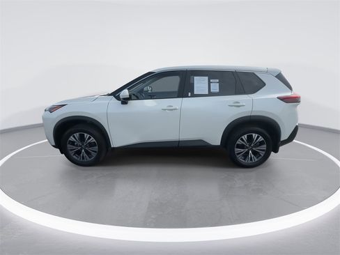 Used 2023 Nissan Rogue SV image 5