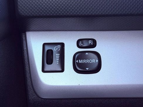 Used 2009 Scion xB FWD image 25