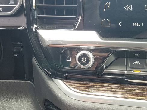 Used 2022 GMC Sierra 1500 Elevation w/ Elevation Premium Package image 32