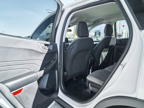 Used 2022 Ford Escape SE FWD image 14
