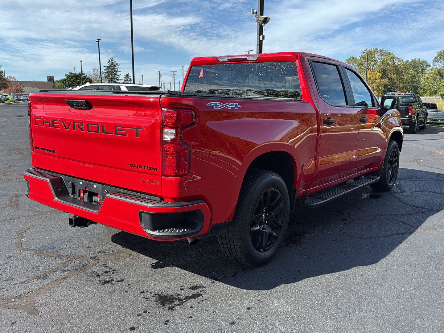 Used 2024 Chevrolet Silverado 1500 Custom w/ LPO, Dark Essentials Package AWD/4WD image 5