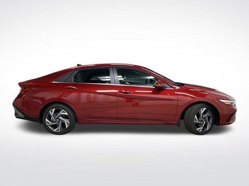 New 2026 Hyundai Elantra Limited image 2
