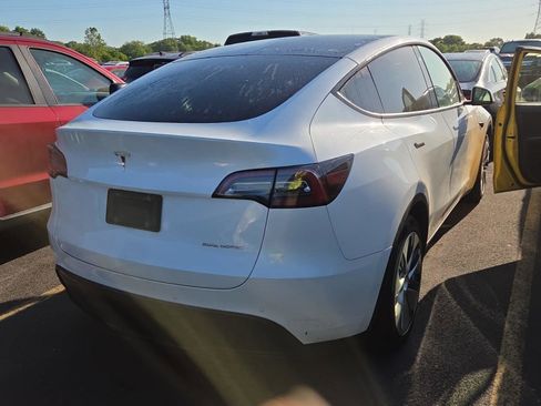 Used 2021 Tesla Model Y Long Range AWD/4WD image 4