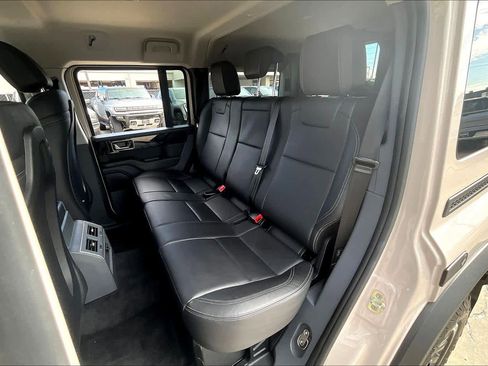 Used 2024 INEOS Grenadier Fieldmaster Edition image 21