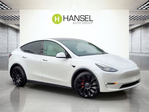 Used 2022 Tesla Model Y Performance AWD/4WD image 1
