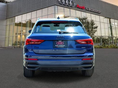 Used 2023 Audi Q3 2.0T Premium w/ Black Optic Sport Package AWD/4WD image 3