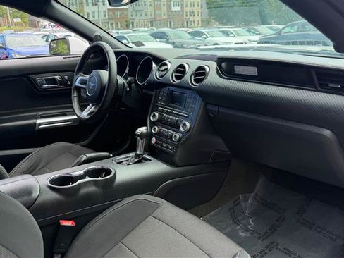 Used 2016 Ford Mustang Coupe RWD image 14