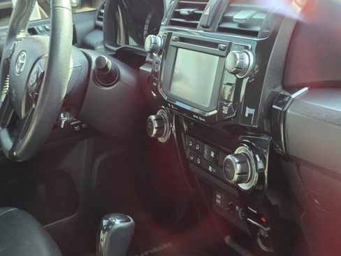 Certified 2019 Toyota 4Runner Limited AWD/4WD image 15