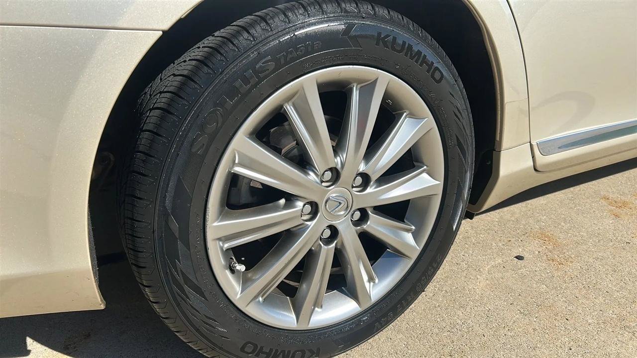 Used 2010 Lexus ES 350 FWD image 8